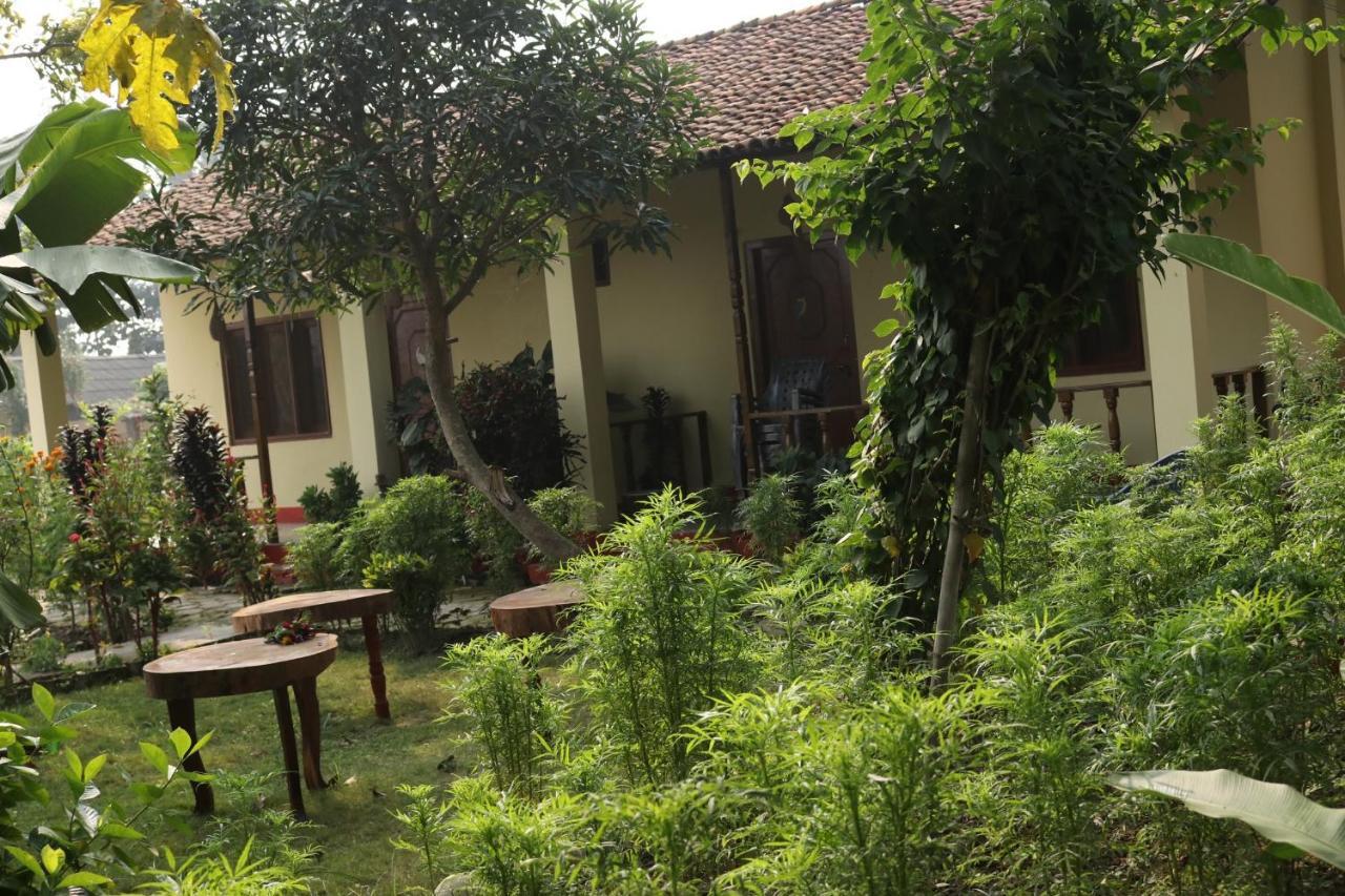 Bardiya Eco Friendly Homestay Exterior foto